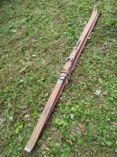 Ski ancien bois - ancien, en