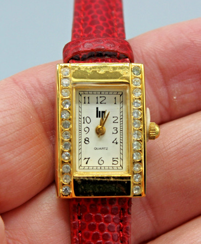 Belle montre femme - belle, lip