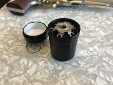 Étui Métal Noir Pour