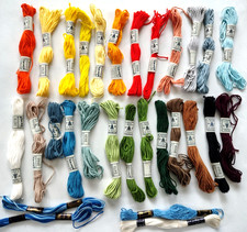 Lot 29 échevettes mercerie de coton DMC retors à broder n°4 et spécial n°25