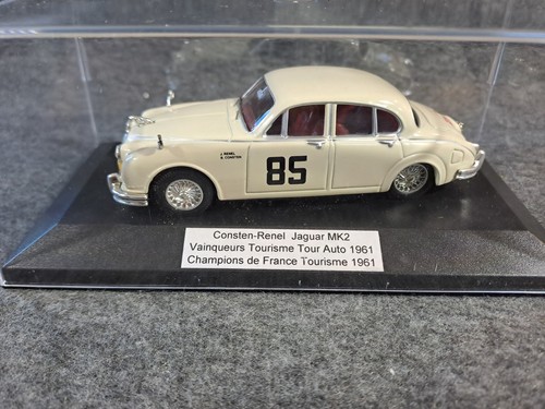Miniature jaguar mk2 - 1/43,