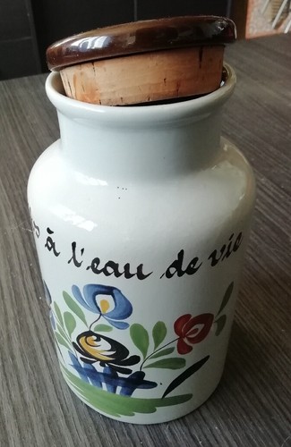 Pot fruit eau - à, l'eau