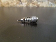 Vis de richesse de carburateur