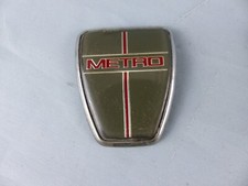 AUSTIN METRO sigle emblème logo insigne monogramme hayon coffre en plastique