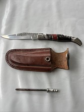 Couteau Laguiole De Taille Moyenne Avec Étui Et  Affuteur