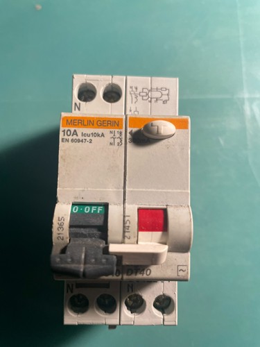 Merlin gerin dt40n disjoncteur - merlin,