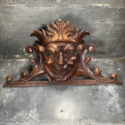 Ancien fronton noyer - fronton, en