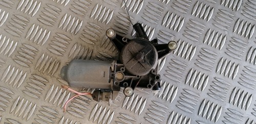 Moteur lève vitre avant - , droit