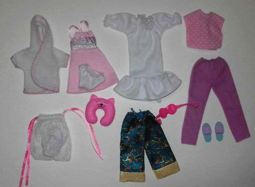 D47 lot vetements pour poupee - d47-,