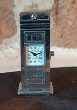 Horloge miniature pendulette pendule métal vintage Cabine de telephone anglaise