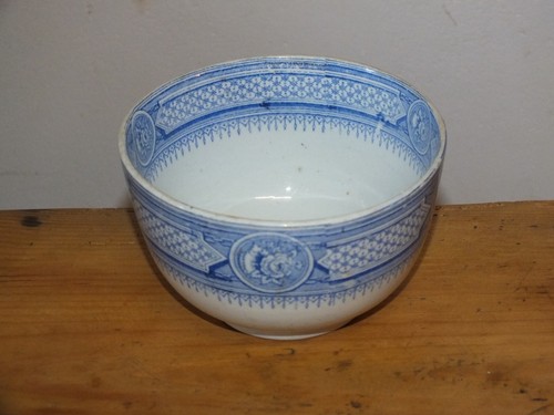 Joli bol ancien décor - +, bleu