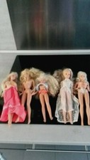 GROS LOT  POUPÉES + MEUBLES  BARBIE   VINTAGE