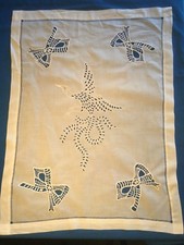 Grand napperon ancien ou