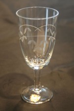 Verre de table ancien en