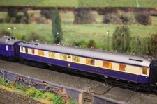 Liliput HO CC. Lot de 4 voitures Rheingold avec éclairage et passagers. OVP.