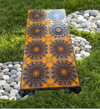 TABLE BASSE UNIQUE EN FER FORGE COMPOSE DE CARREAUX DE FAÏENCE