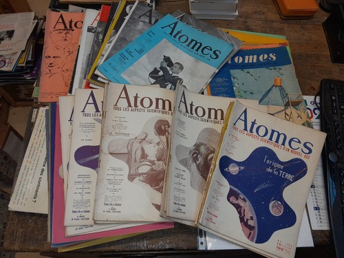 Lot revues atomes - revues,