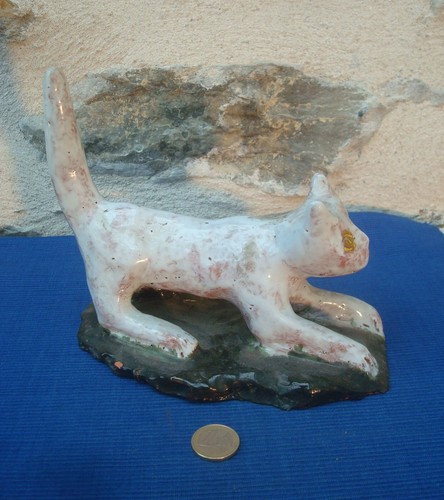 V55 identifier statue chat - v55,