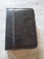 étui cuir ? avec 2 jeux de cartes neuf,carnet et crayon de papier