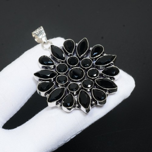 Pendentif spinelle noir - pendentif,