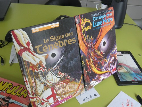 Lot chroniques la lune - de,