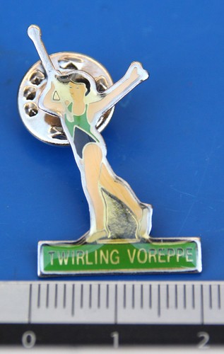 Pin twirling voreppe - pin's, sport