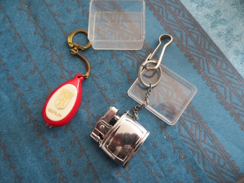 Lot petit briquet petite - +,