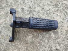 platine de repose pied D VL 125 intruder 125 2001