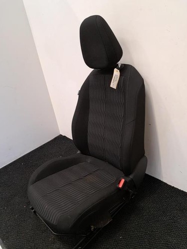 Siege avant droit - , 308