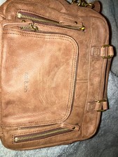 sac à main femme en cuir véritable neuf 200 € soldé à 150 €