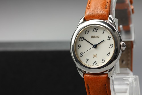 Montre femme seiko noie cadran - montre,