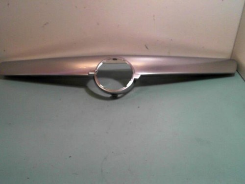 Calandre opel tigra twintop - opel, 2