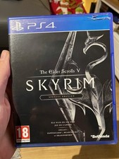 Jeu PS4 " The Elder Scrolls V: Skyrim - Special Edition / En très bon état