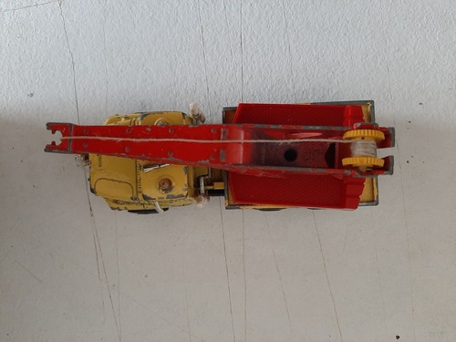 Ancien camion grue - grue, majorette