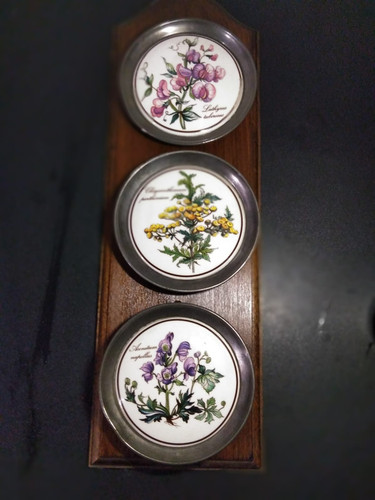 Assiettes étain - , (95
