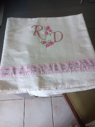 Drap brodé lin avec - en,
