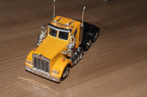 Miniature truck kenworth - truck, w900