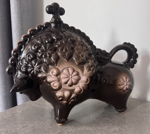 Ancienne grande carafe - , taureau