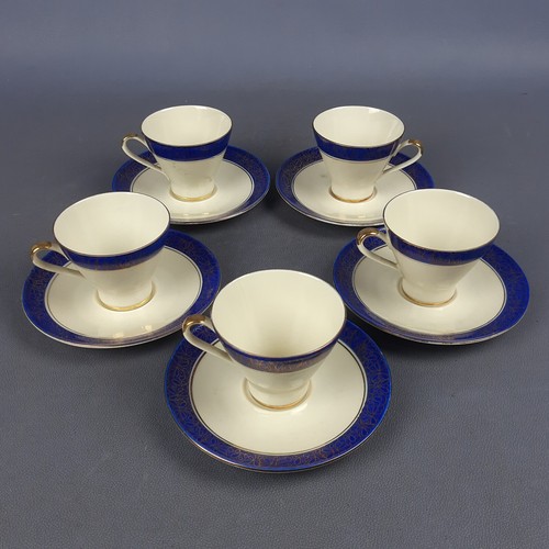 Service thé porcelaine - à,