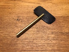 Clef pour moteur d'Alfa Roméo