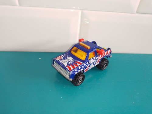 2306256 voiture majorette - ,