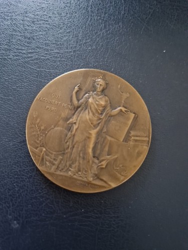 Belle médaille ancienne - , en