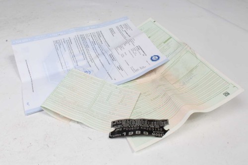 Plaque signalétique papiers
