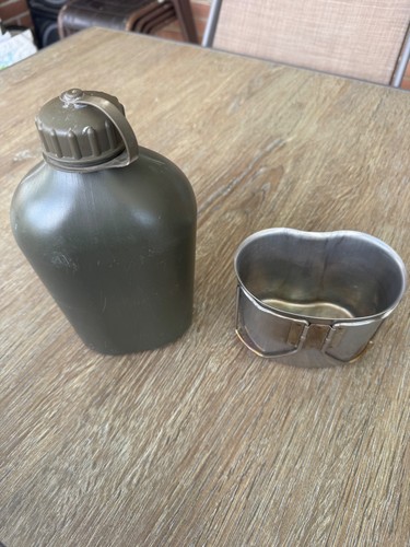 Ancienne gourde militaire - ancienne,