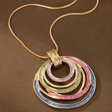 Collier femme cercle pendentif