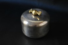 boite ronde métal argenté