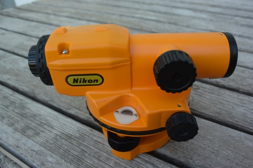 Nikon base et - nikon, etui