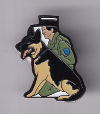 RARE PINS PIN'S .. GENDARMERIE NATIONALE UNITE CYNOPHILIE MAITRE CHIEN DOG ~GB