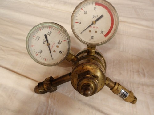 Victor acetylene regulator - regulator, w/