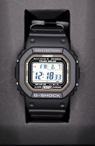 Montre numérique pour homme